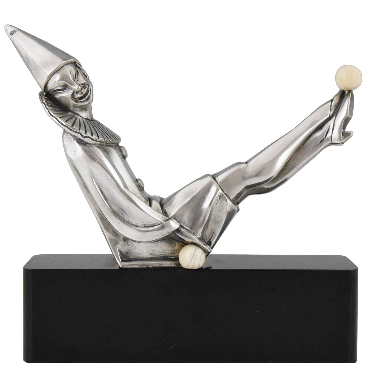 Sculpture bronze argenté Art Deco Pierrette Sculpture bronze argenté Art Deco Pierrette