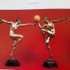 Stella Art Deco bronzen sculptuur dansend naakt met bal