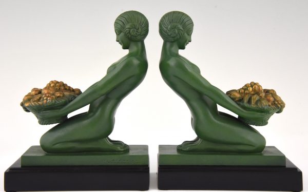 Serre livres Art Deco femmes nues agenouillées avec panier