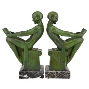 max-le-verrier-art-deco-bookends-reading-nudes-delassement-3170565-en-max