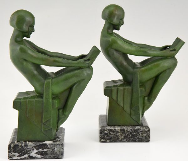 Art Deco bookends reading nudes Delassement