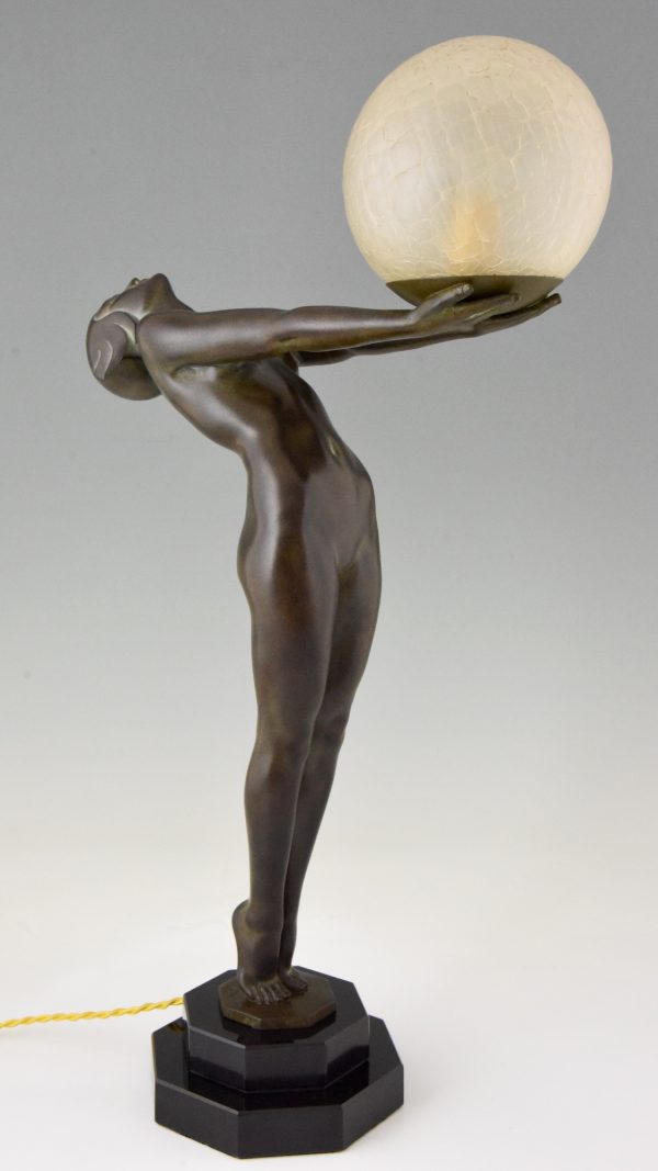 Lampe Art Deco femme nue Lumina