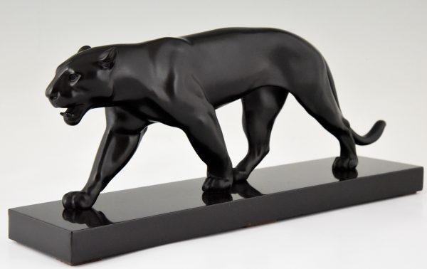 Art Deco sculptuur panter