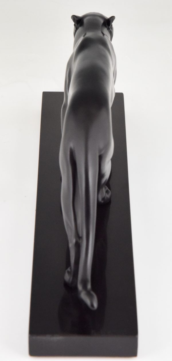 Art Deco sculpture panthère