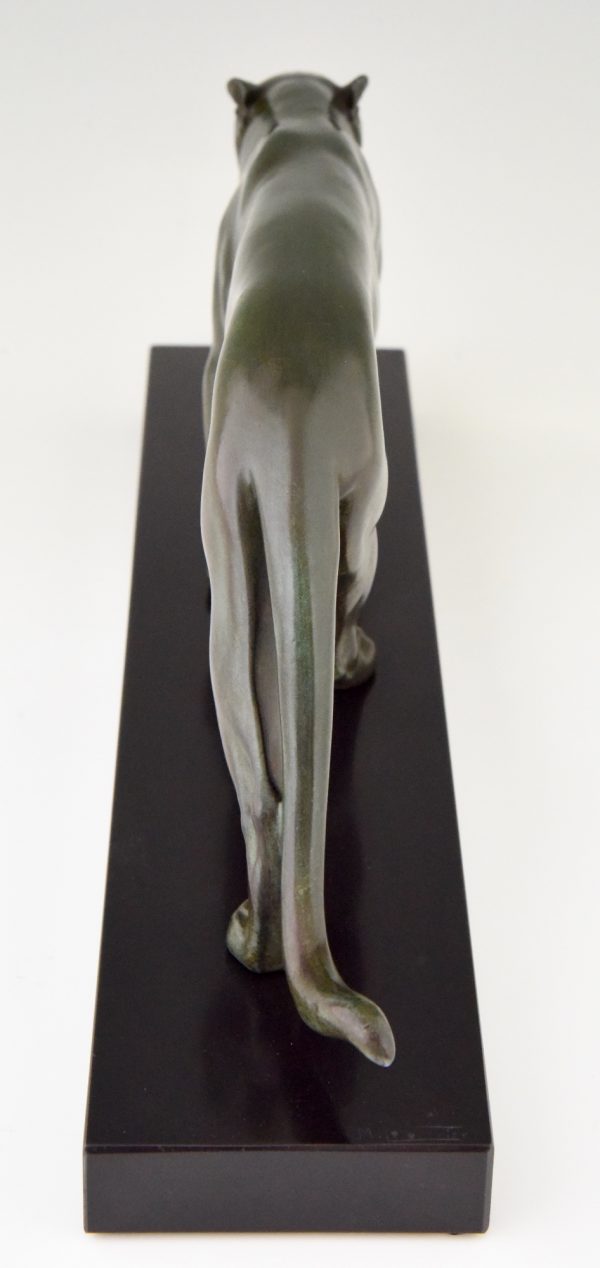 Art Deco sculpture panthère marchant.