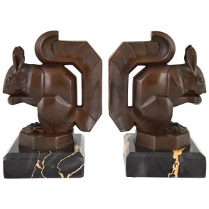 max-le-verrier-art-deco-squirrel-bookends-brown-2053251-en-max