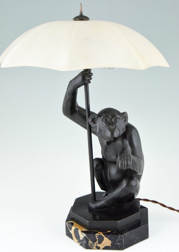 Art Deco table lamp sculpture monkey with umbrella