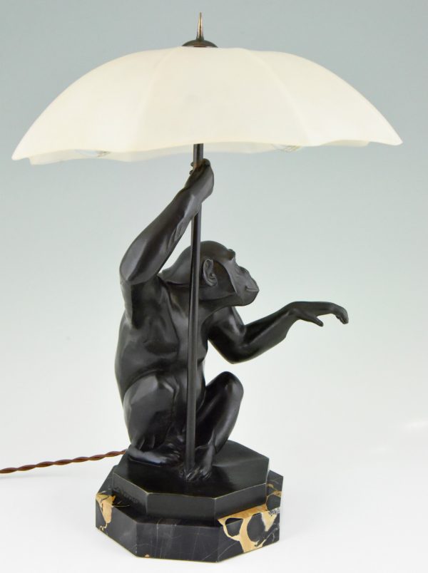 Art Deco table lamp sculpture monkey with umbrella