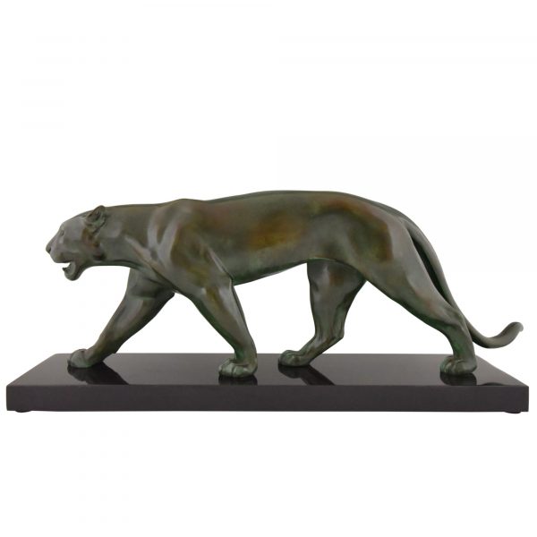 French Art Deco sculpture of a panther.