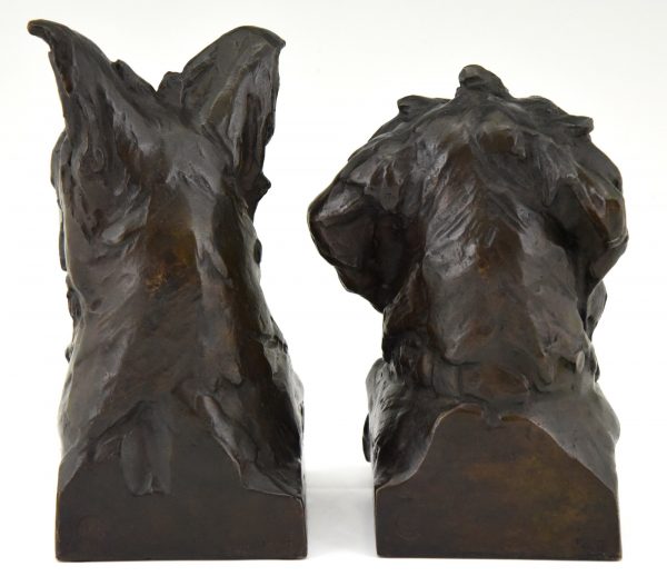 Art Deco bronzen sculpturen boekensteunen hond terrier