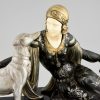 Art Deco Skulptur elegante Frau mit Hunden