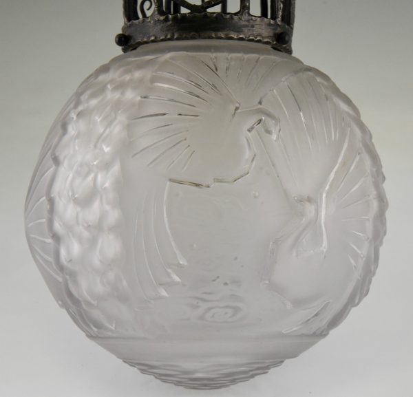 Art Deco Hängelampe Glass und Schmiedeeisen mit Pfau