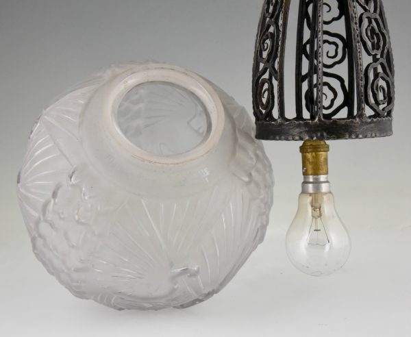 Art Deco hanglamp glas en smeedijzer met pauw