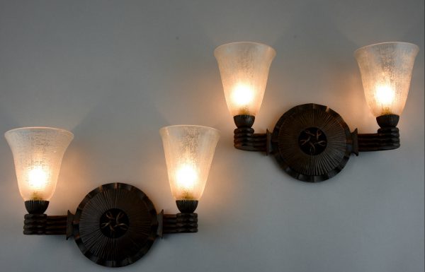 Art Deco wandlampen smeedijzer en glas