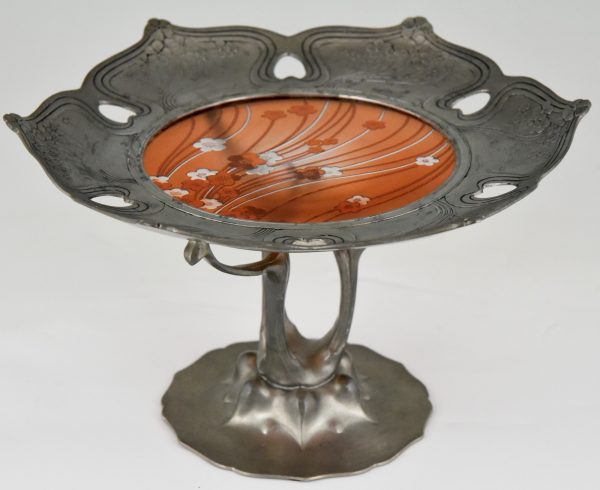 Plateau Art Nouveau avec incrustation de verre gravé et émaillé