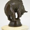 Art Deco bronzen sculptuur beer op een bal