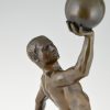 Sculpture en bronze weightlifter