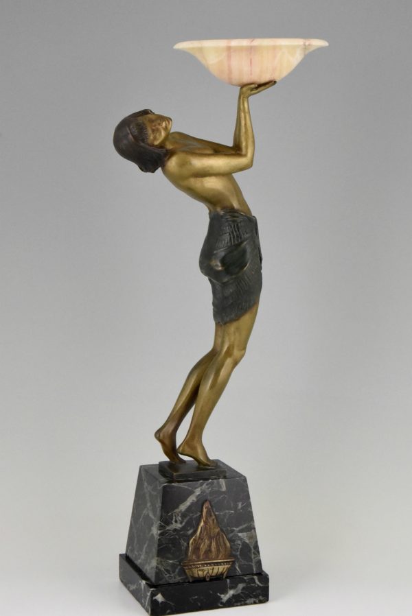 Art Deco bronzen beeld oriëntaalse vrouw met schaal
