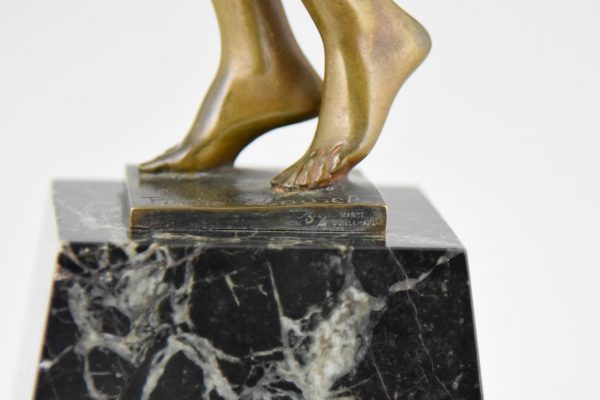 Art Deco bronzen beeld oriëntaalse vrouw met schaal