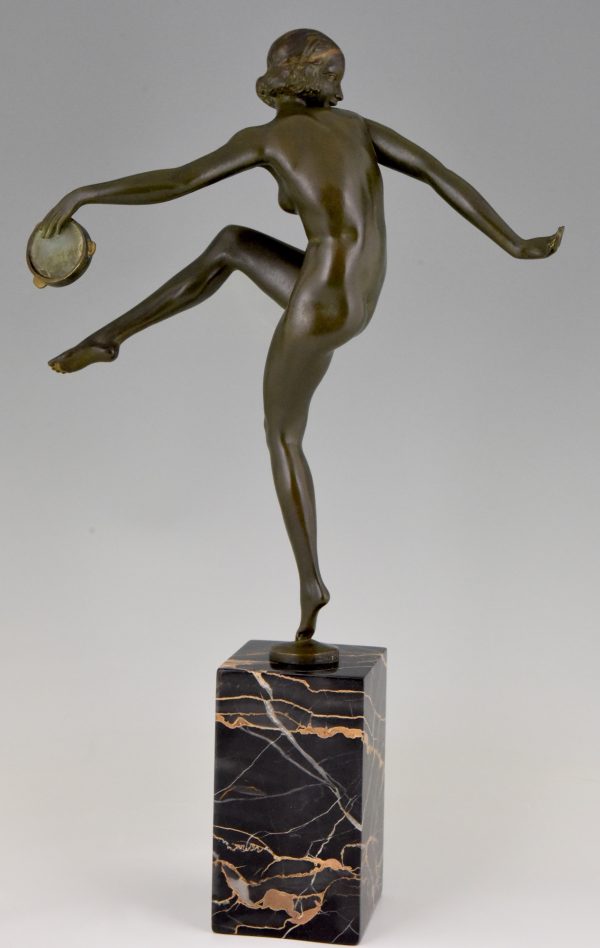 Art Deco bronzen sculptuur danseres, naakt met tamboerijn