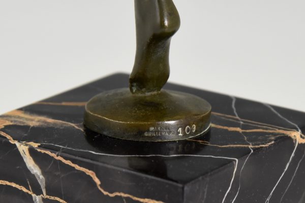 Art Deco bronzen sculptuur danseres, naakt met tamboerijn