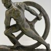 Art Deco Bronze Skulptur Mannlicher Akt mit Rad