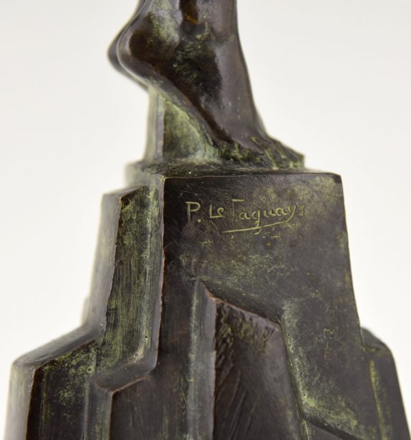 Art Deco bronzen sculptuur atleet met palmtak Victory