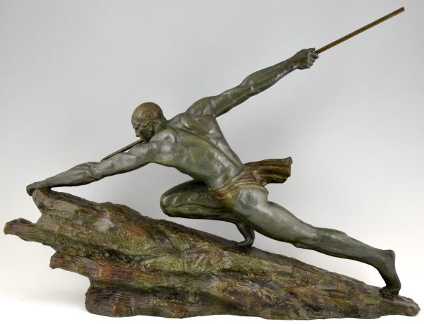 Art Deco bronzen sculptuur man met speer