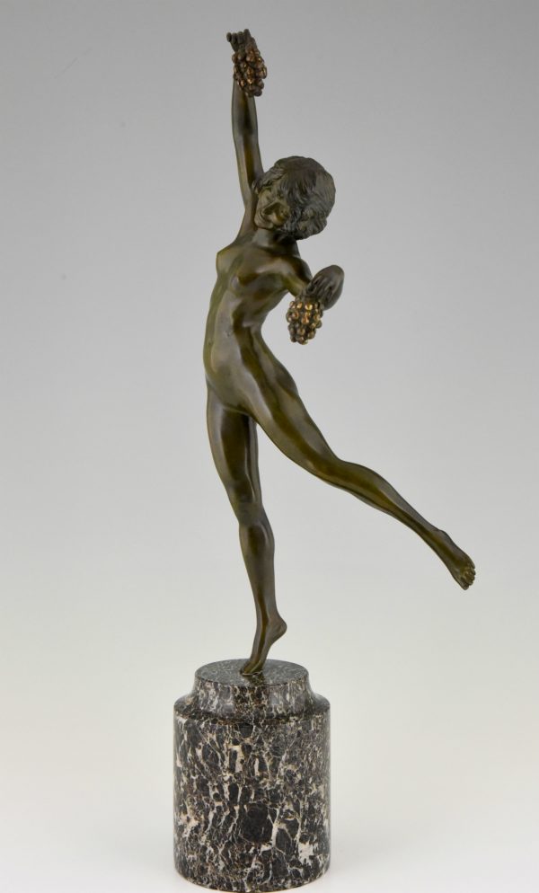 Art Deco Bronze Tänzerin Akt mit Trauben