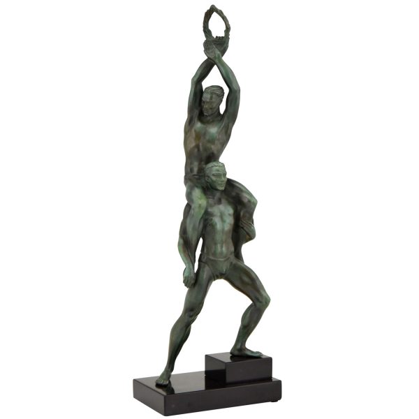 Art Deco Skulptur zwei Atletische Männer mit Lorbeer