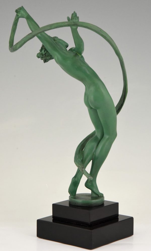 Tourbillon Art Deco sculpture nude dancer with swirling ribbon