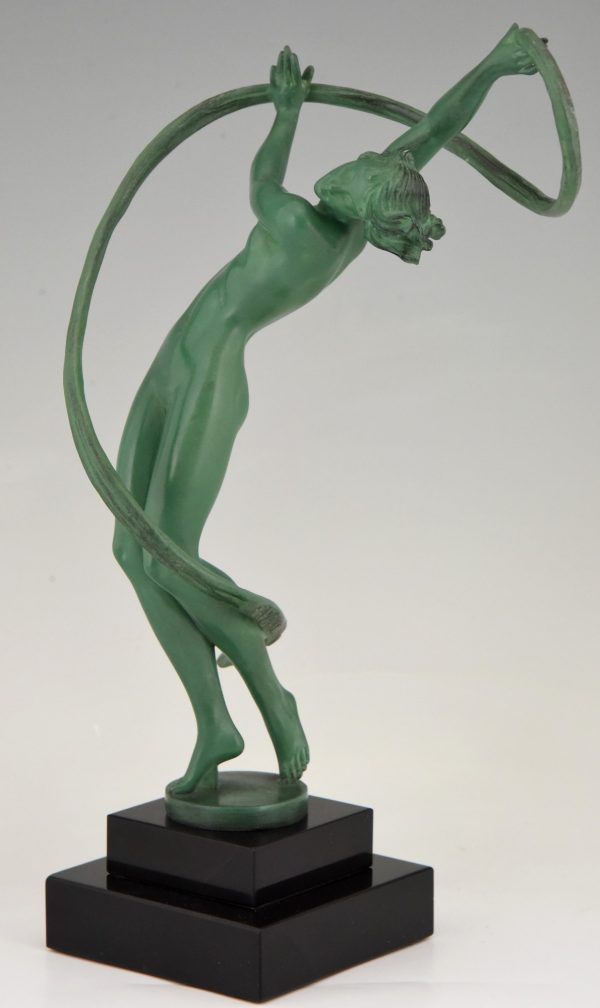 Tourbillon Art Deco sculpture nude dancer with swirling ribbon