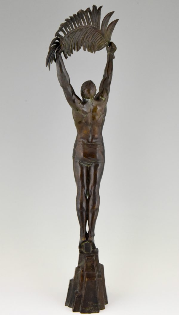 Victoire, Bronze Art Deco athlete avec feuille de palme