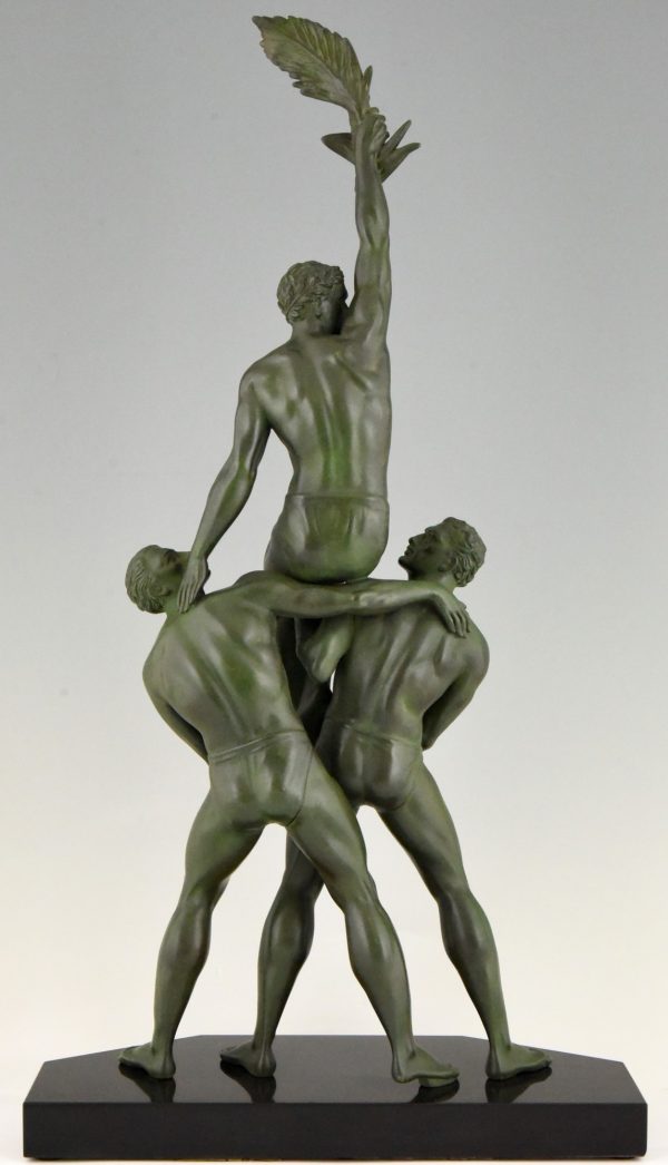 Victoire Sculpture Art Deco trois athlètes