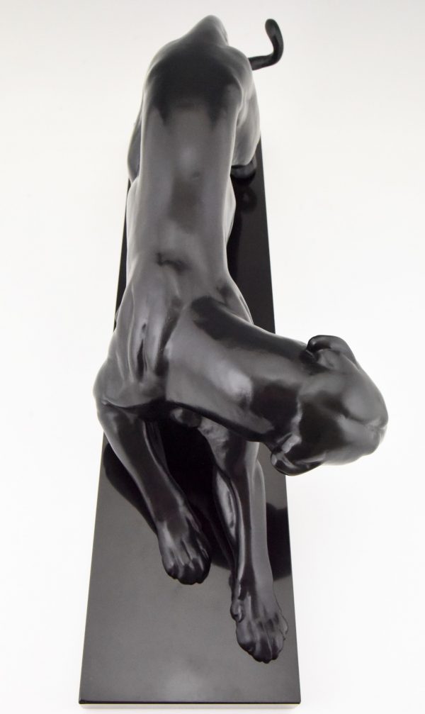 Art Deco sculpture of a panther