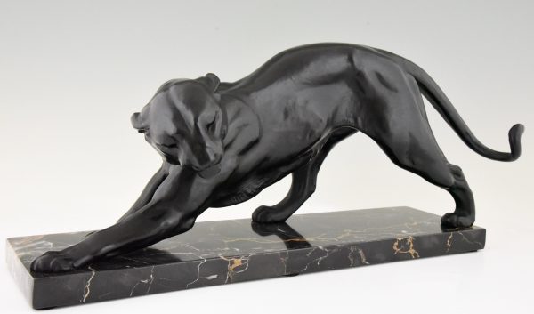 Art Deco sculpture of a panther