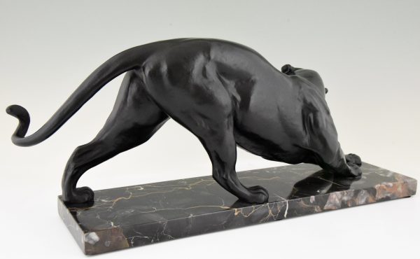 Art Deco sculpture of a panther