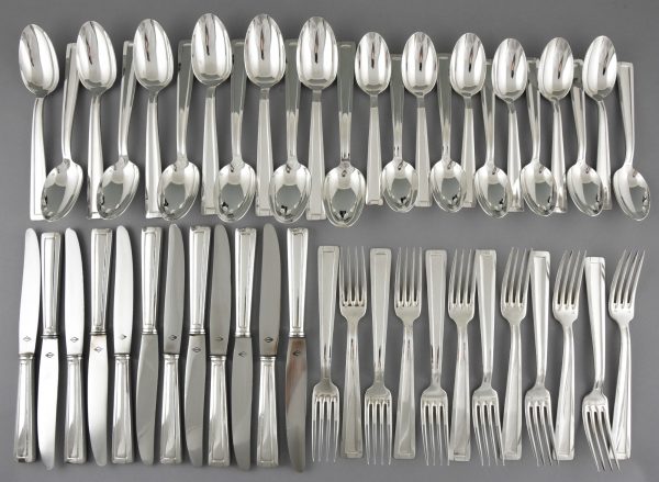 Ménagère Art Deco metal argenté 140 pc