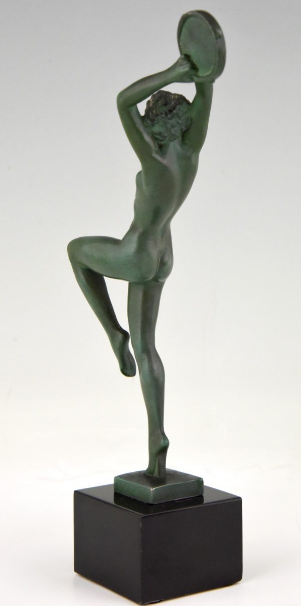 Sculpture Art Deco danseuse nue au tambourin