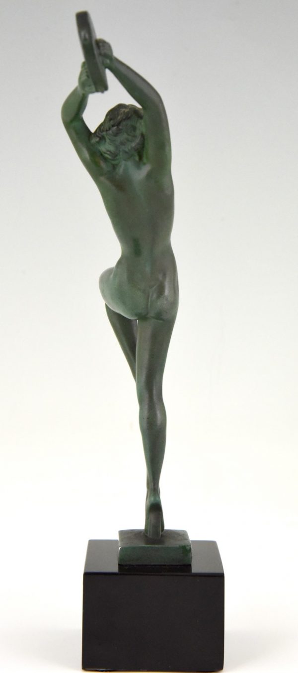 Sculpture Art Deco danseuse nue au tambourin