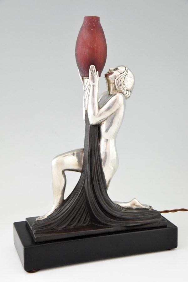 Lampe Art Deco bronze argenté femme nue