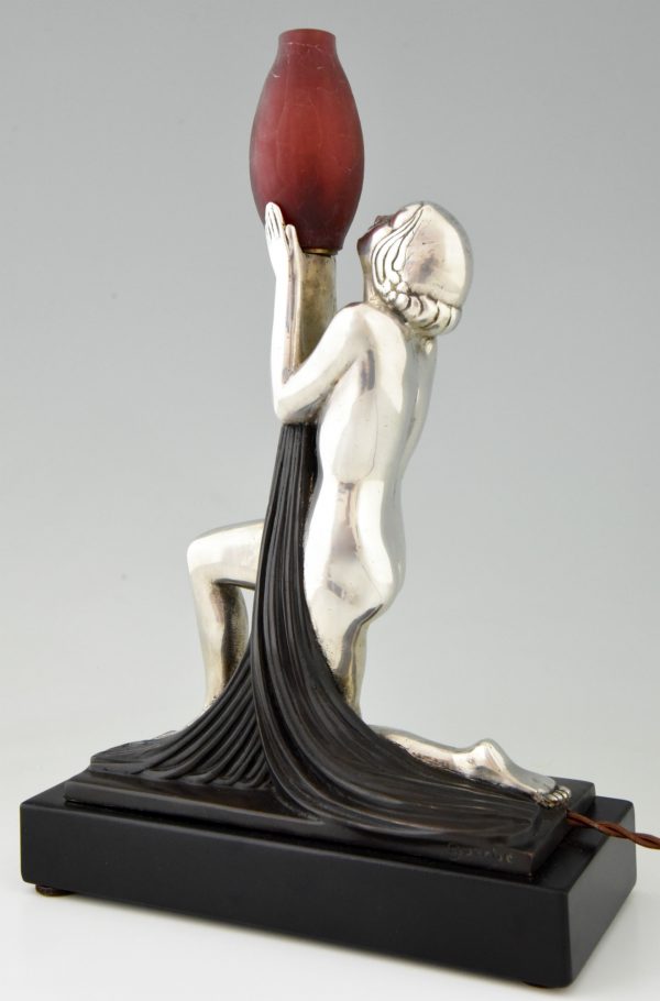 Lampe Art Deco bronze argenté femme nue