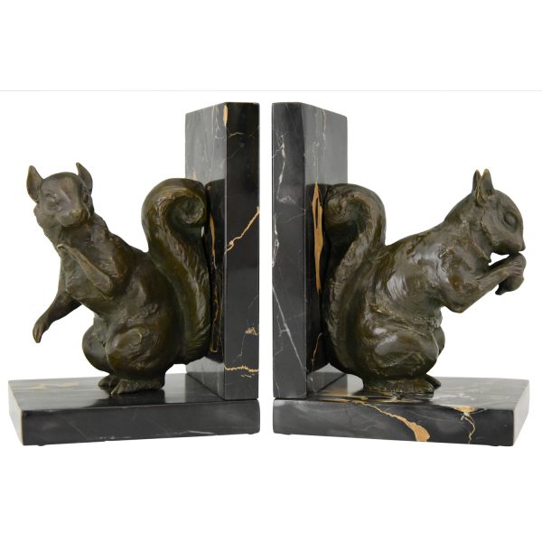 Art Deco Buchstütze Bronze Eichhörnchen