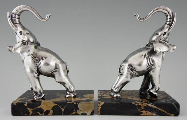 Art Deco verzilverd bronzen boekensteunen olifant