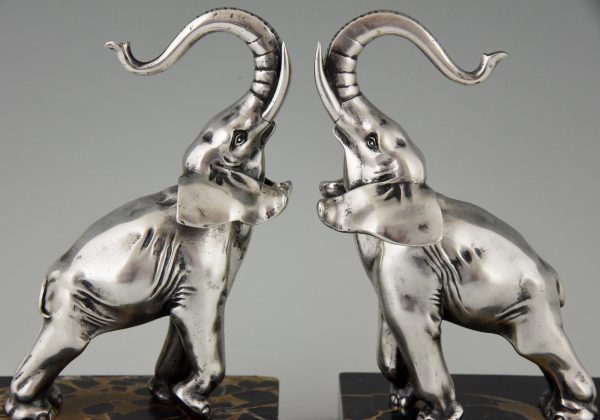 Art Deco verzilverd bronzen boekensteunen olifant