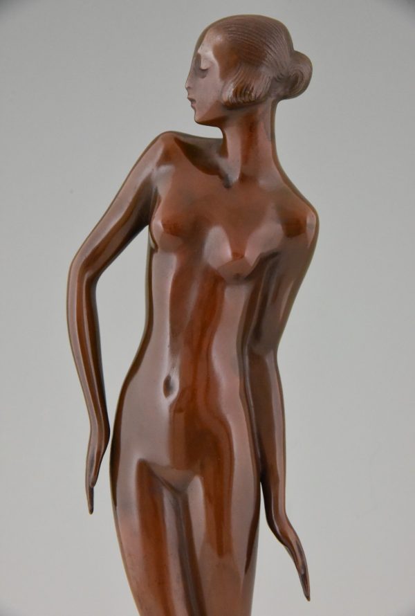 Art Deco bronze sculpture of a nude.