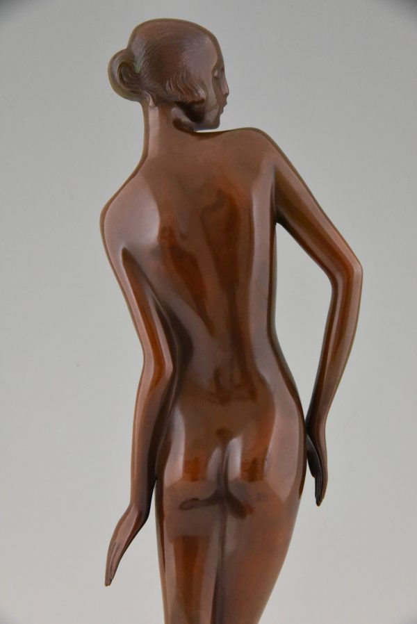 Art Deco bronze sculpture of a nude.