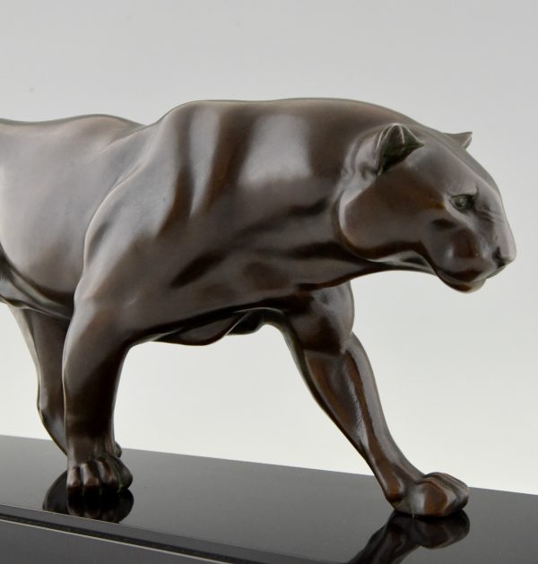 Art Deco panther sculpture