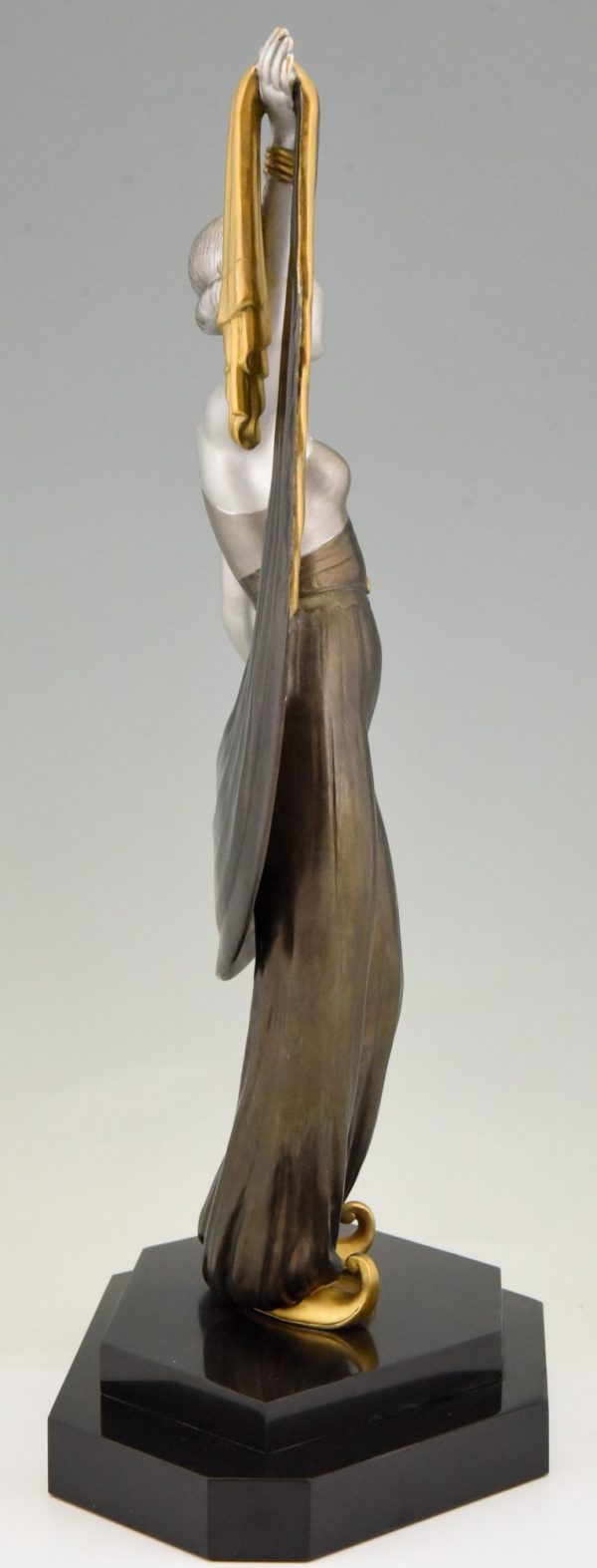 Art Deco sculpture danseuse Orientale