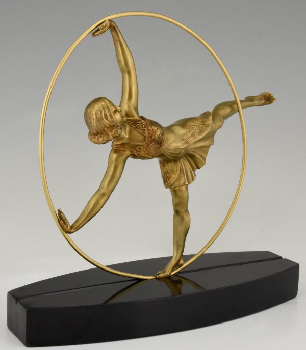 Art Deco sculpture en bronze danseuse au cerceau